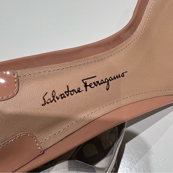Authentic Salvatore Ferragamo Nude Kitten flower heels (brand new) - Picture 9 of 10